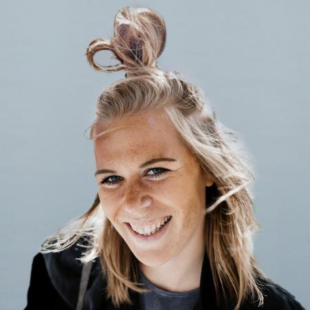 Sophie Böck, Projektassistentin bei DEBA